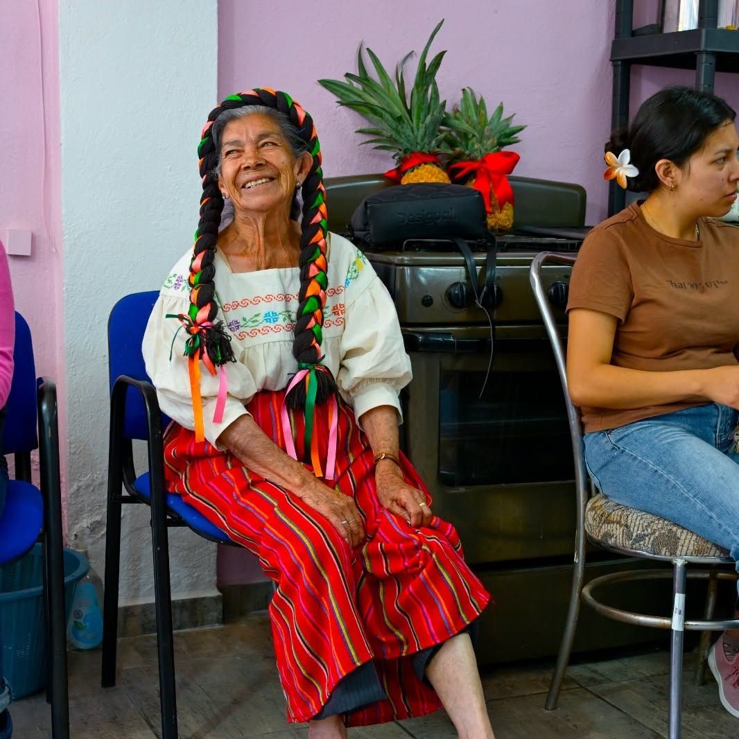 Actividad de convivencia y reconocimiento con adultos mayores del CDC Allende
